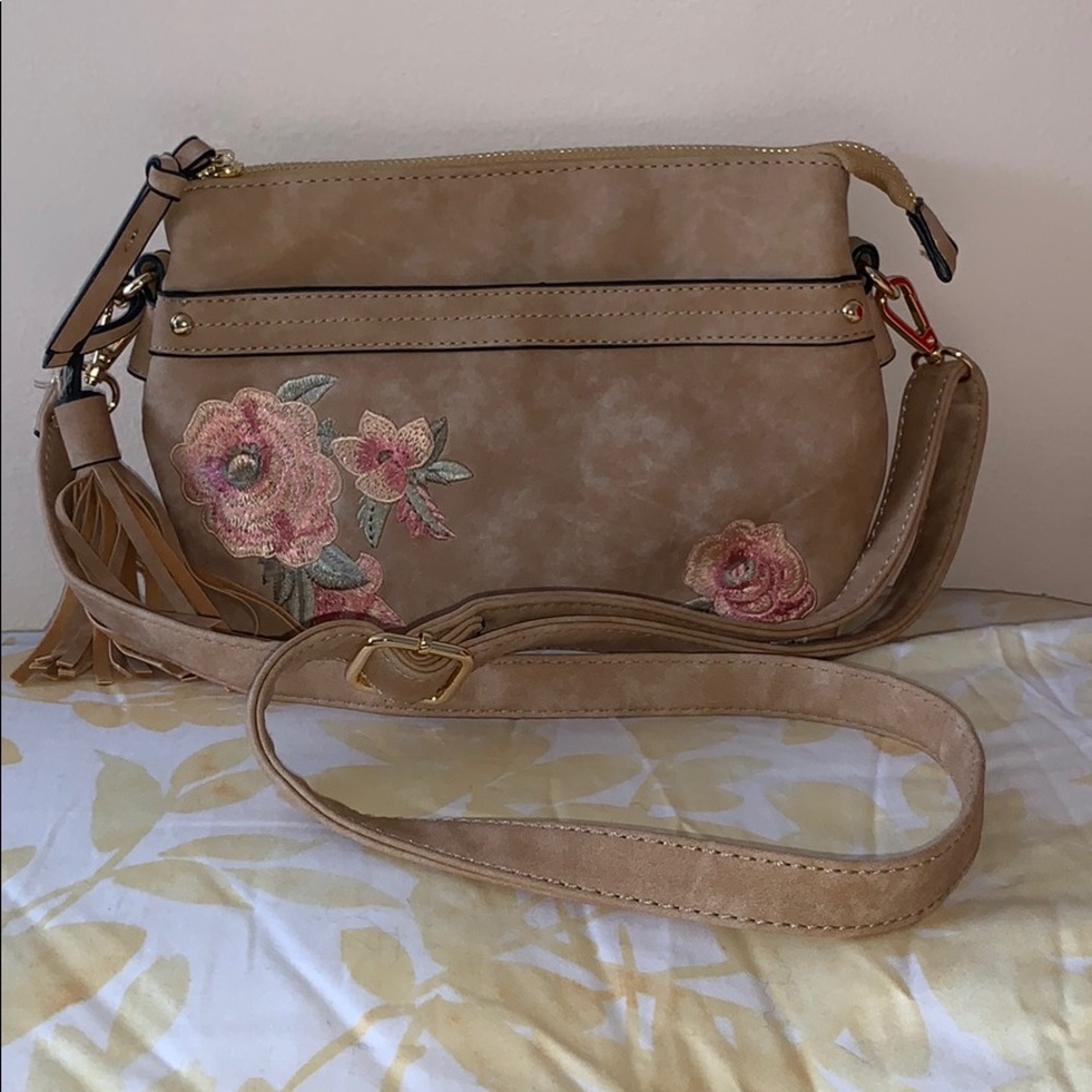 Francesca’s Tan and Floral Cross Body Bag